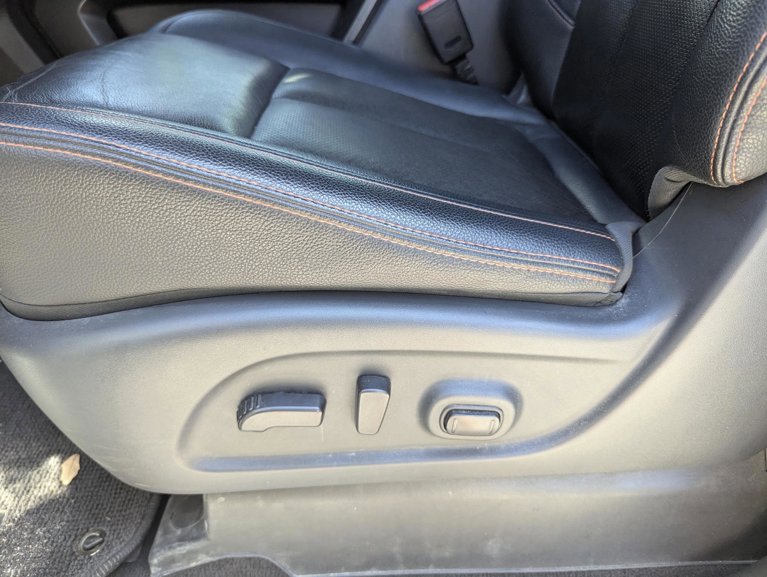 Used 2024 Nissan Titan PRO-4X w/ Pro-4x Convenience Package image 28