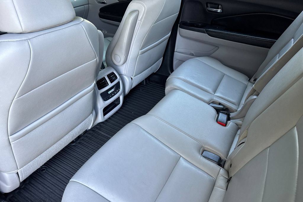 Used 2016 Honda Pilot EX-L image 11