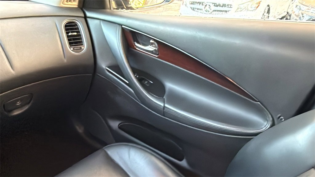 Used 2017 INFINITI QX50 AWD w/ Premium Plus Package image 21