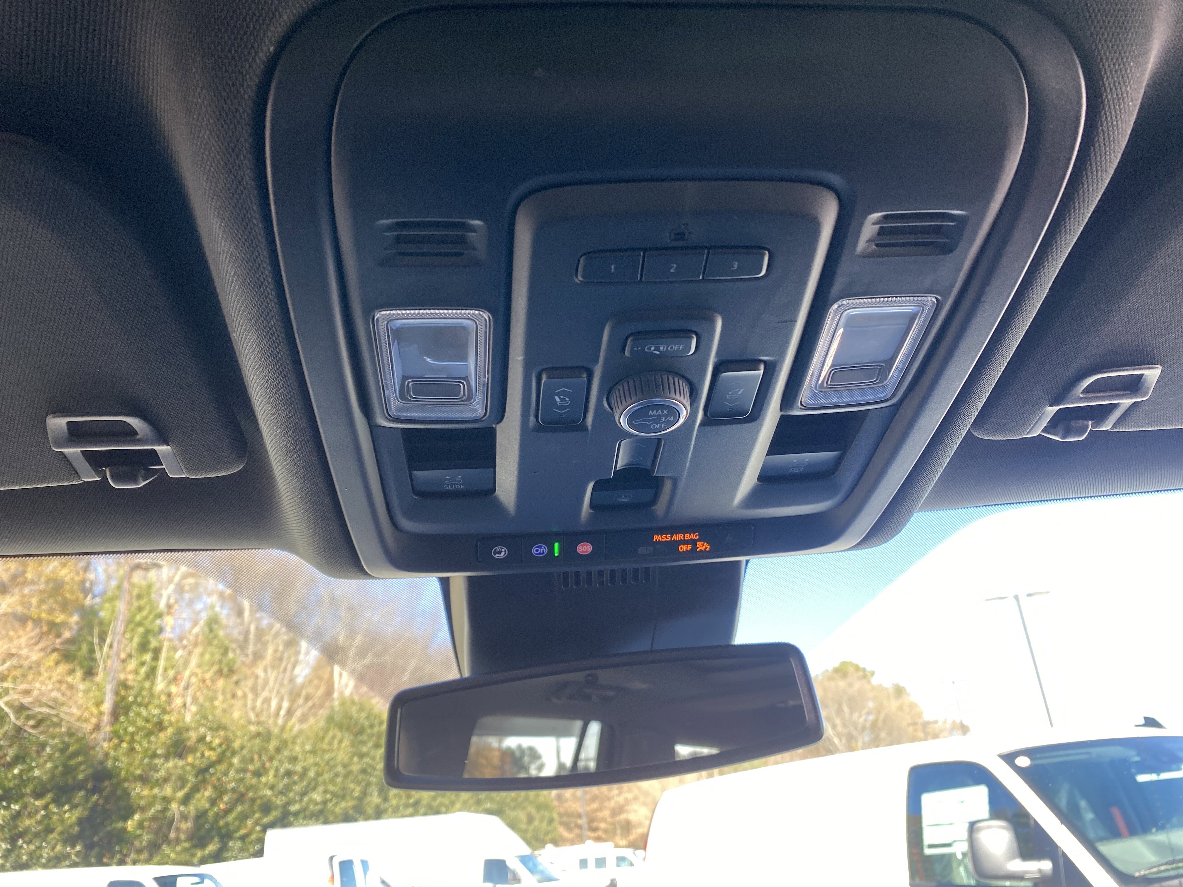 Used 2023 Chevrolet Tahoe Premier image 32