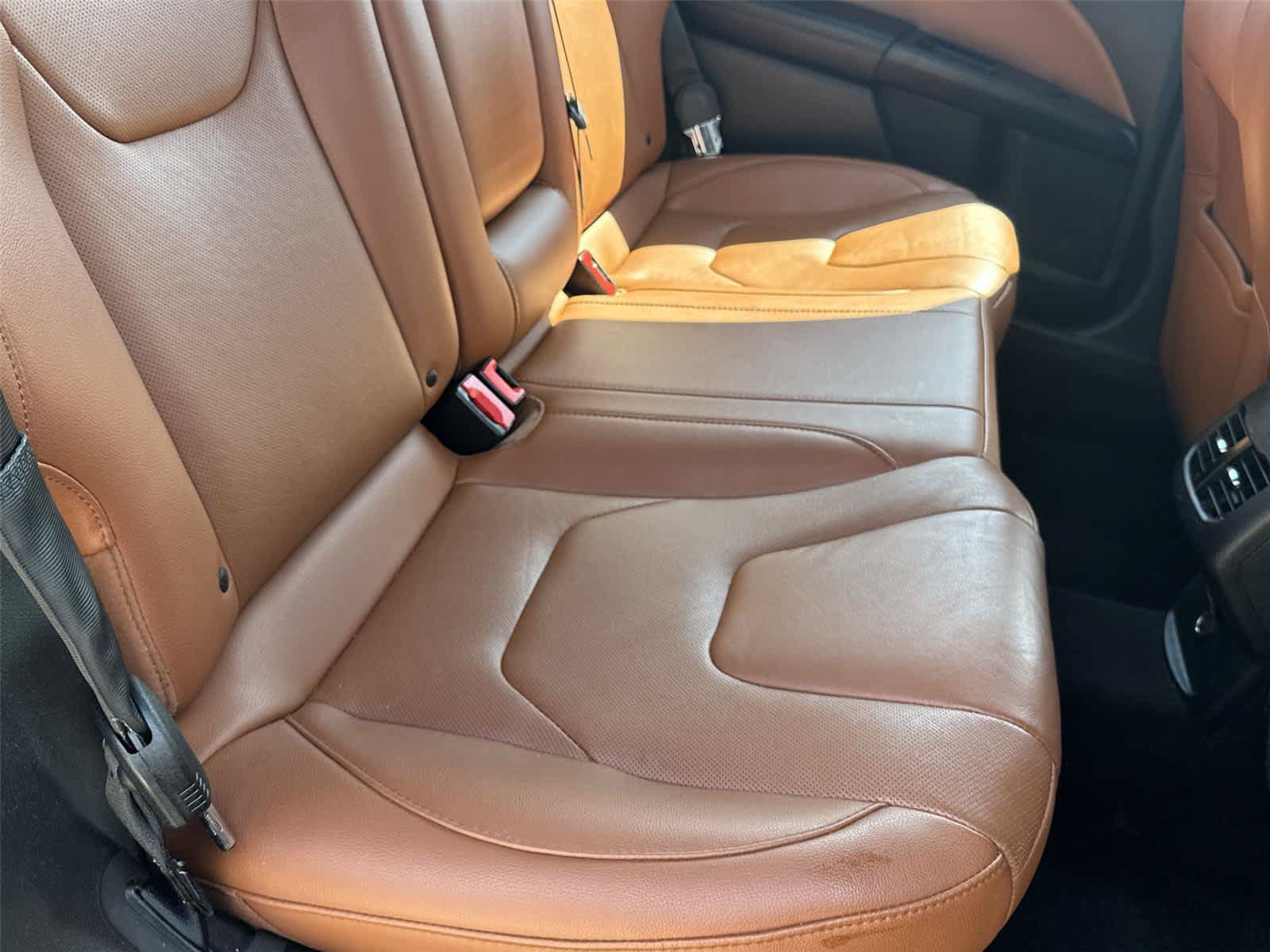 Used 2019 Ford Fusion Energi Titanium FWD image 15