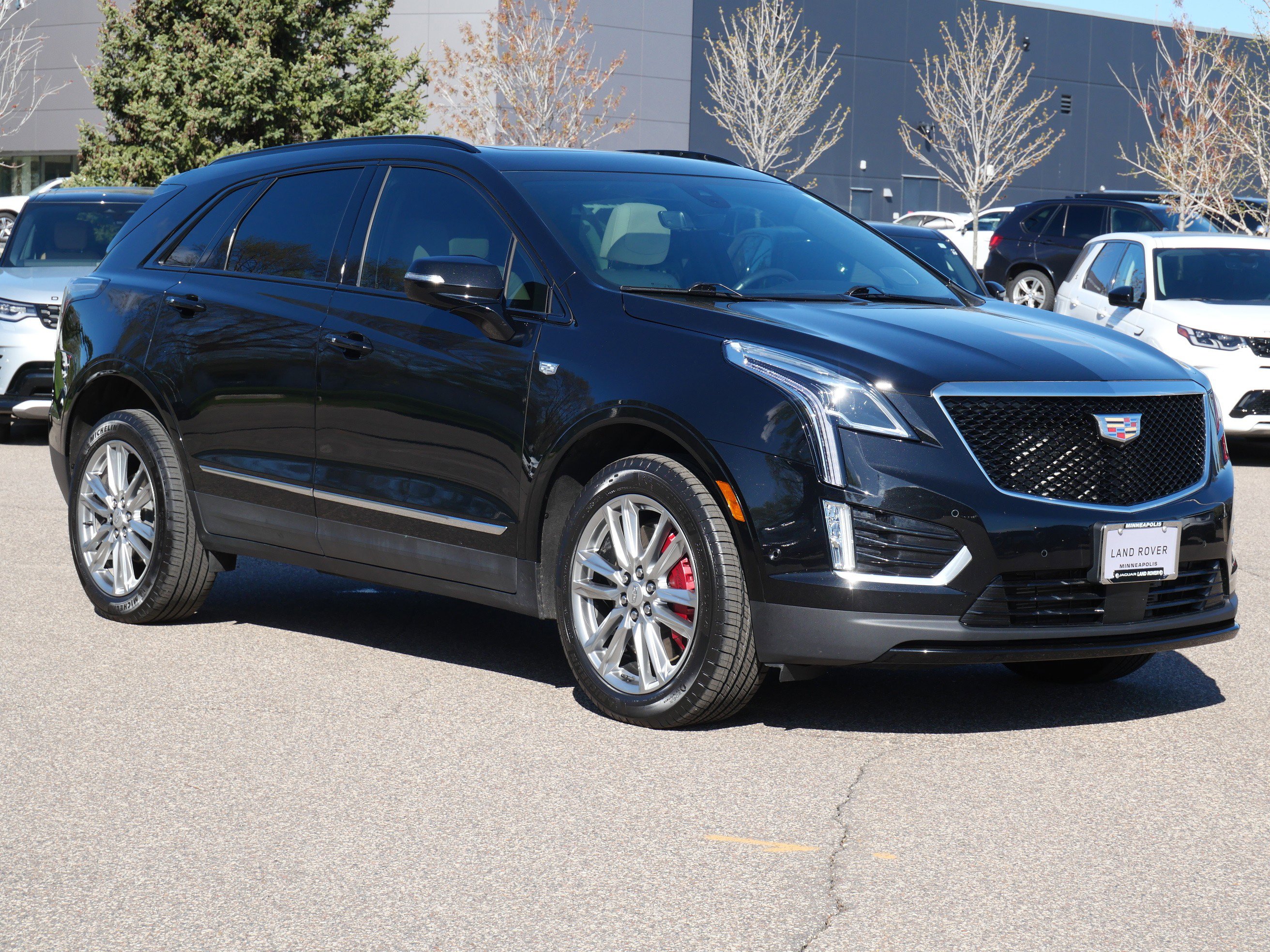 Used 2023 Cadillac XT5 Sportv w/ Technology Package AWD/4WD image 7