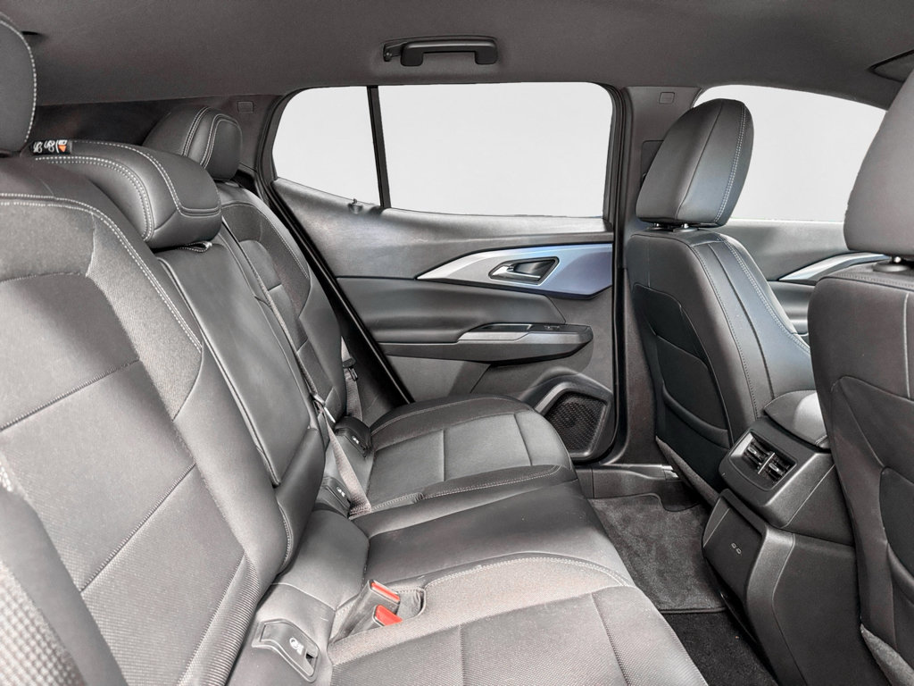 Used 2024 Chevrolet Equinox EV LT FWD image 23
