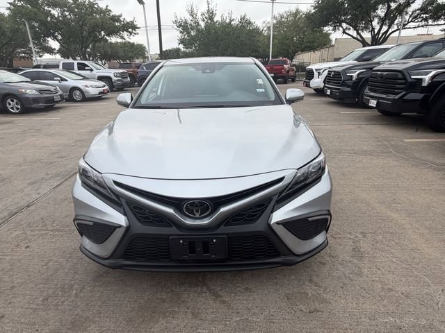 Used 2023 Toyota Camry SE w/ Convenience Package image 2