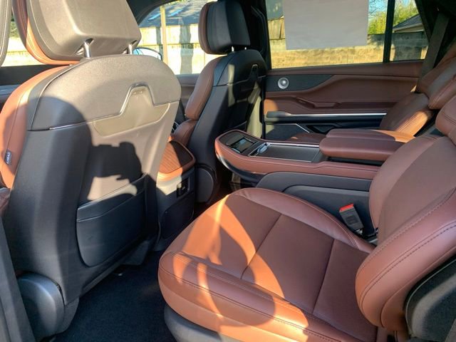 New 2026 Lincoln Navigator Reserve image 19