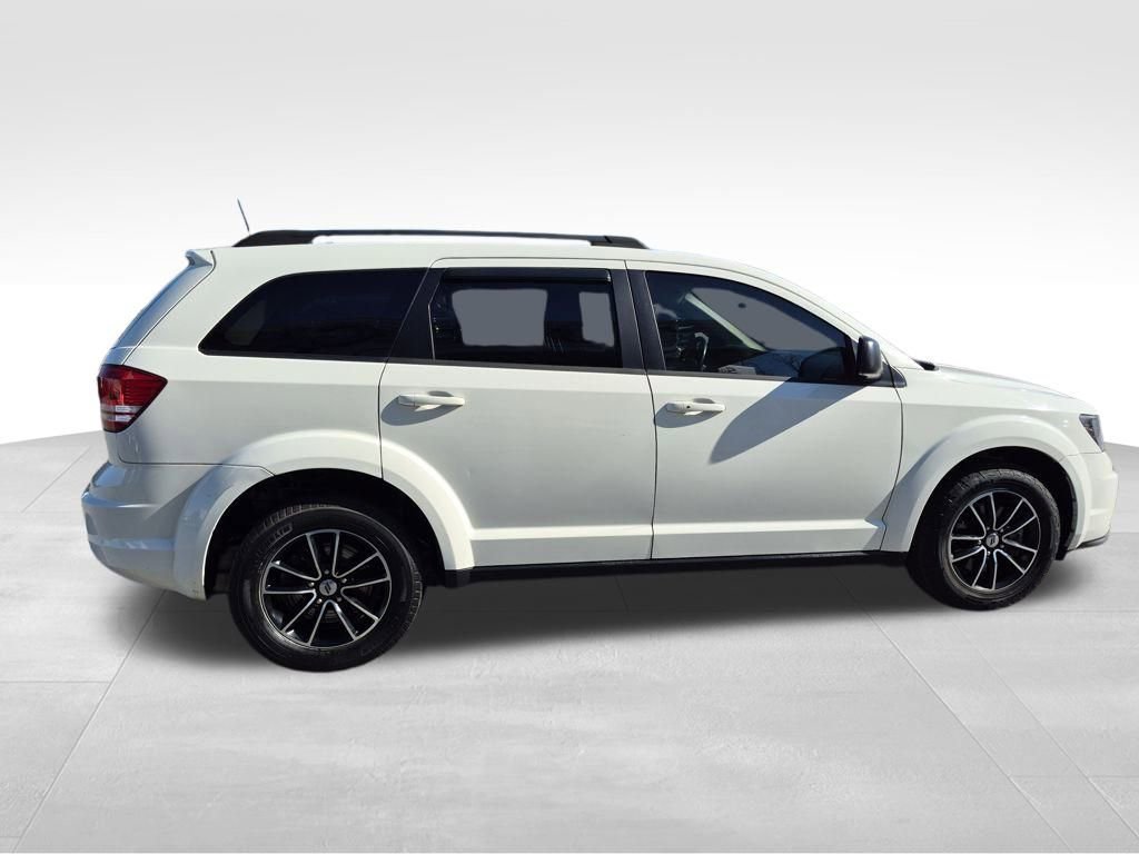 Used 2018 Dodge Journey SE w/ Popular Equipment Group image 11