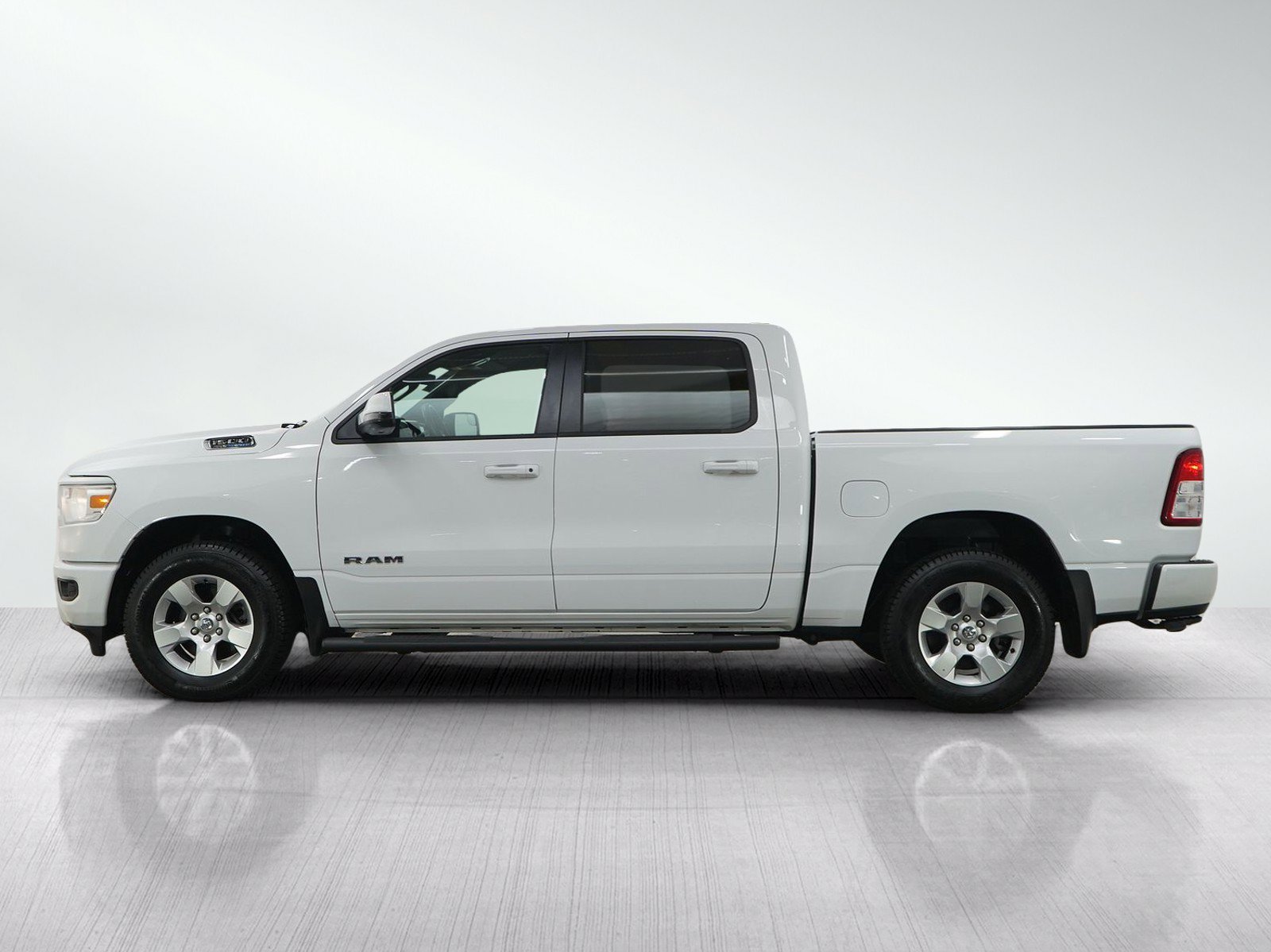 Used 2024 RAM 1500 Big Horn AWD/4WD image 2