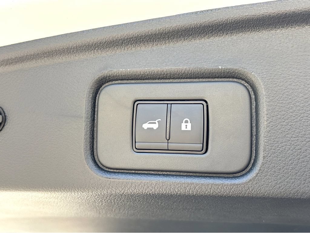 New 2026 Nissan Pathfinder Platinum FWD image 28