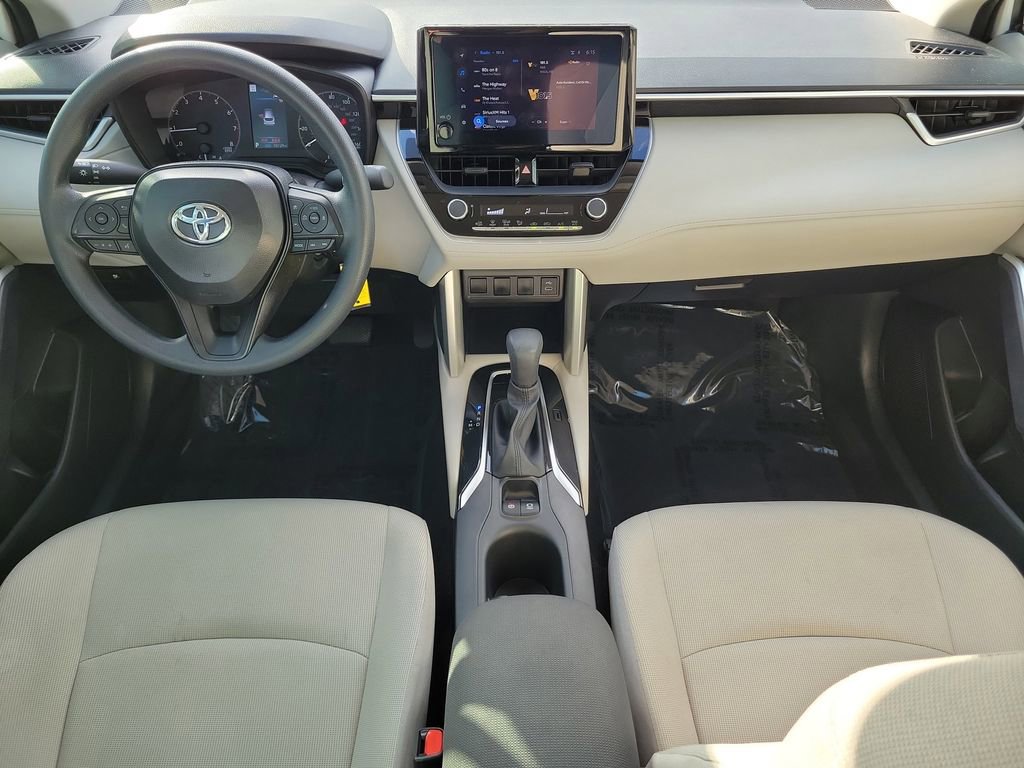 Used 2025 Toyota Corolla Cross L FWD image 12
