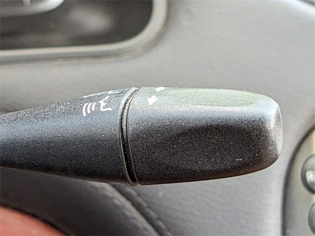 Used 2011 Mercedes-Benz SL 550 image 22