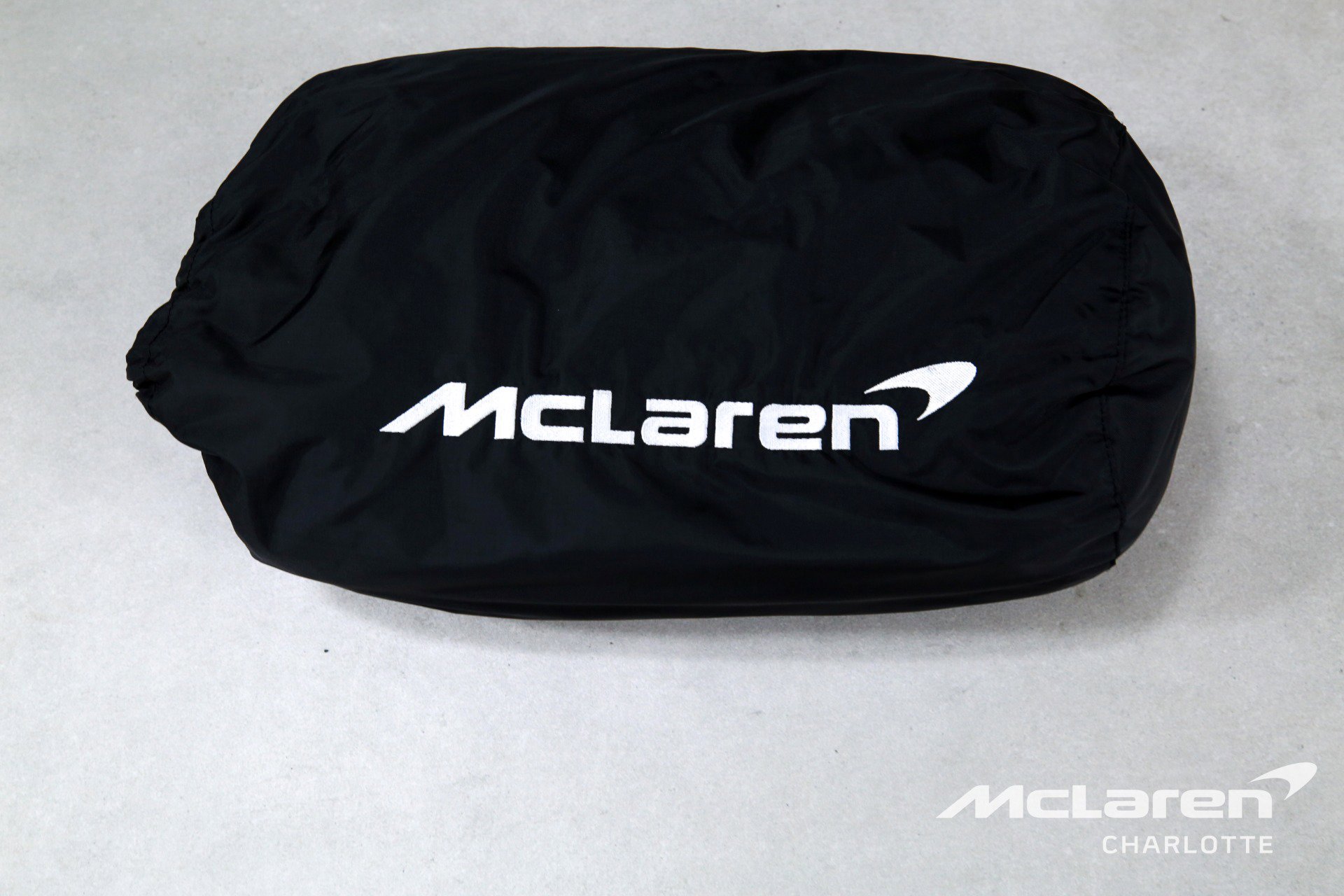 Used 2024 McLaren Artura image 21