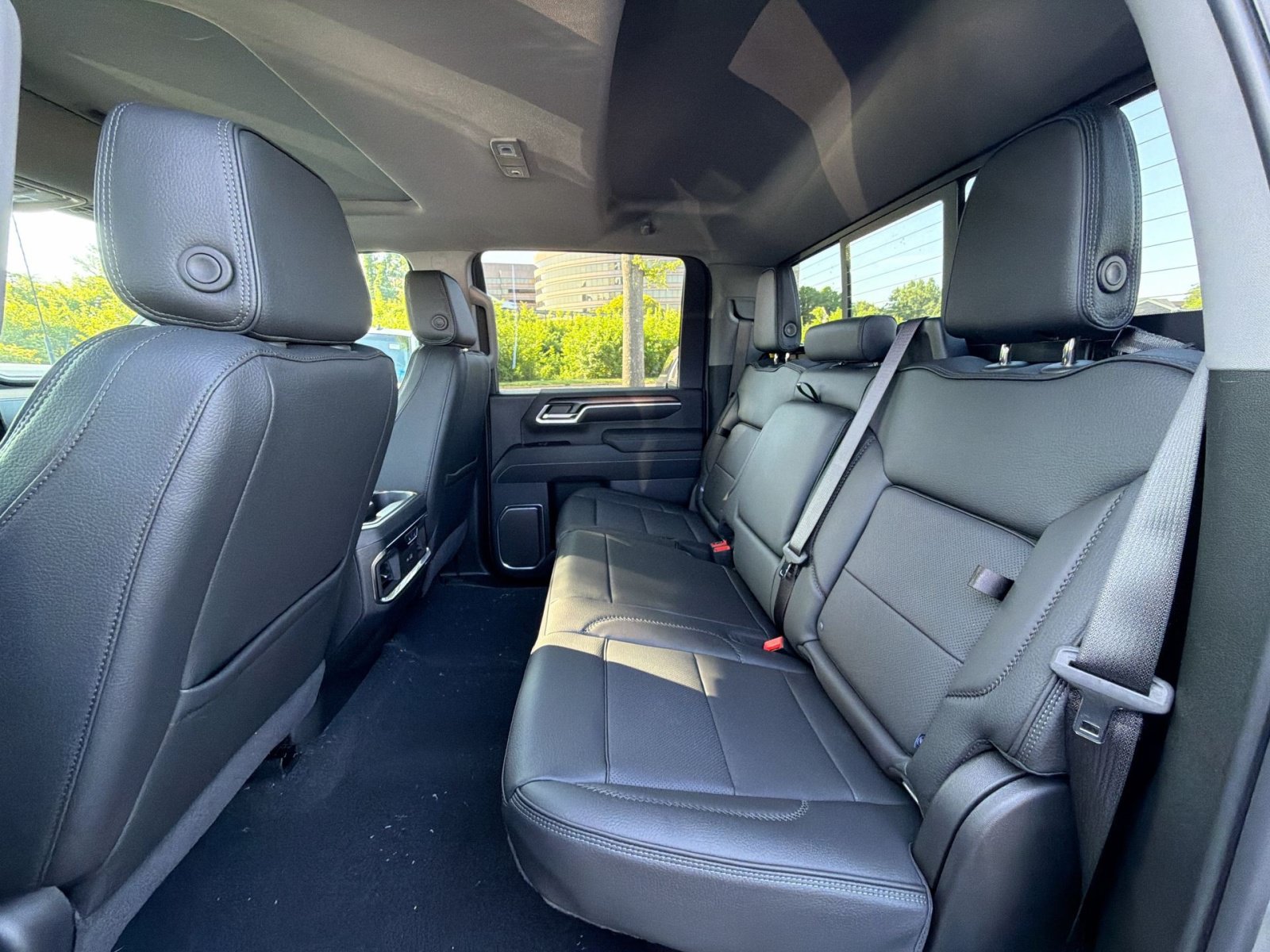 New 2026 GMC Sierra 2500 Denali w/ Denali Reserve Package AWD/4WD image 25