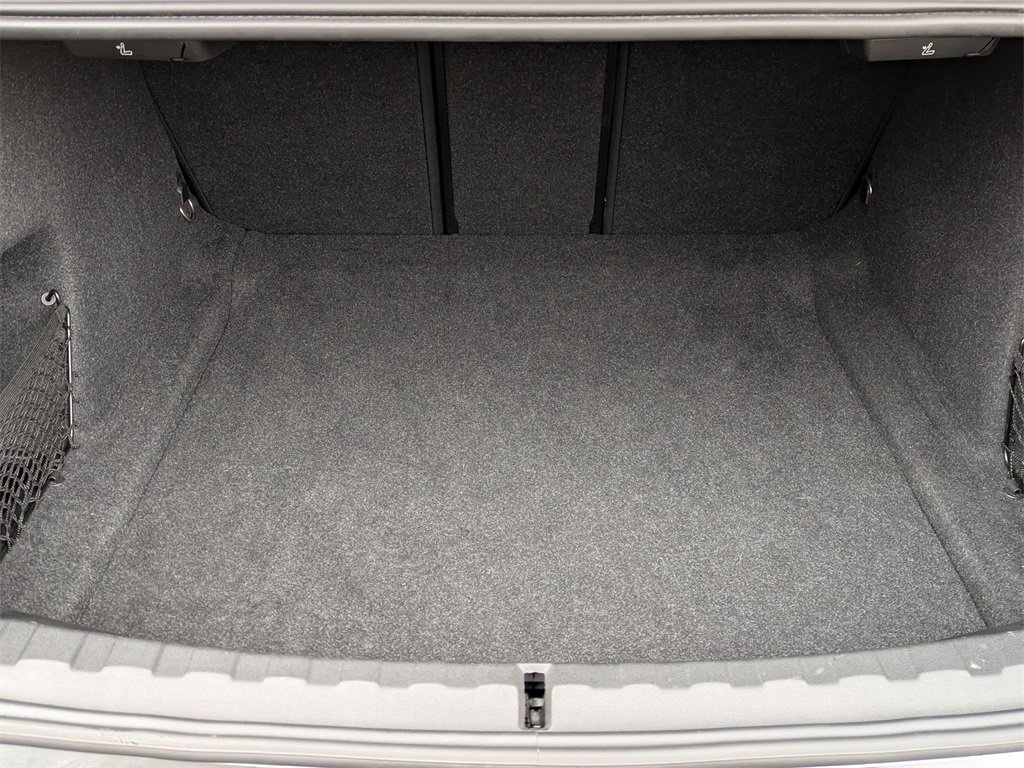 Used 2019 BMW 330i xDrive Sedan w/ Convenience Package image 14