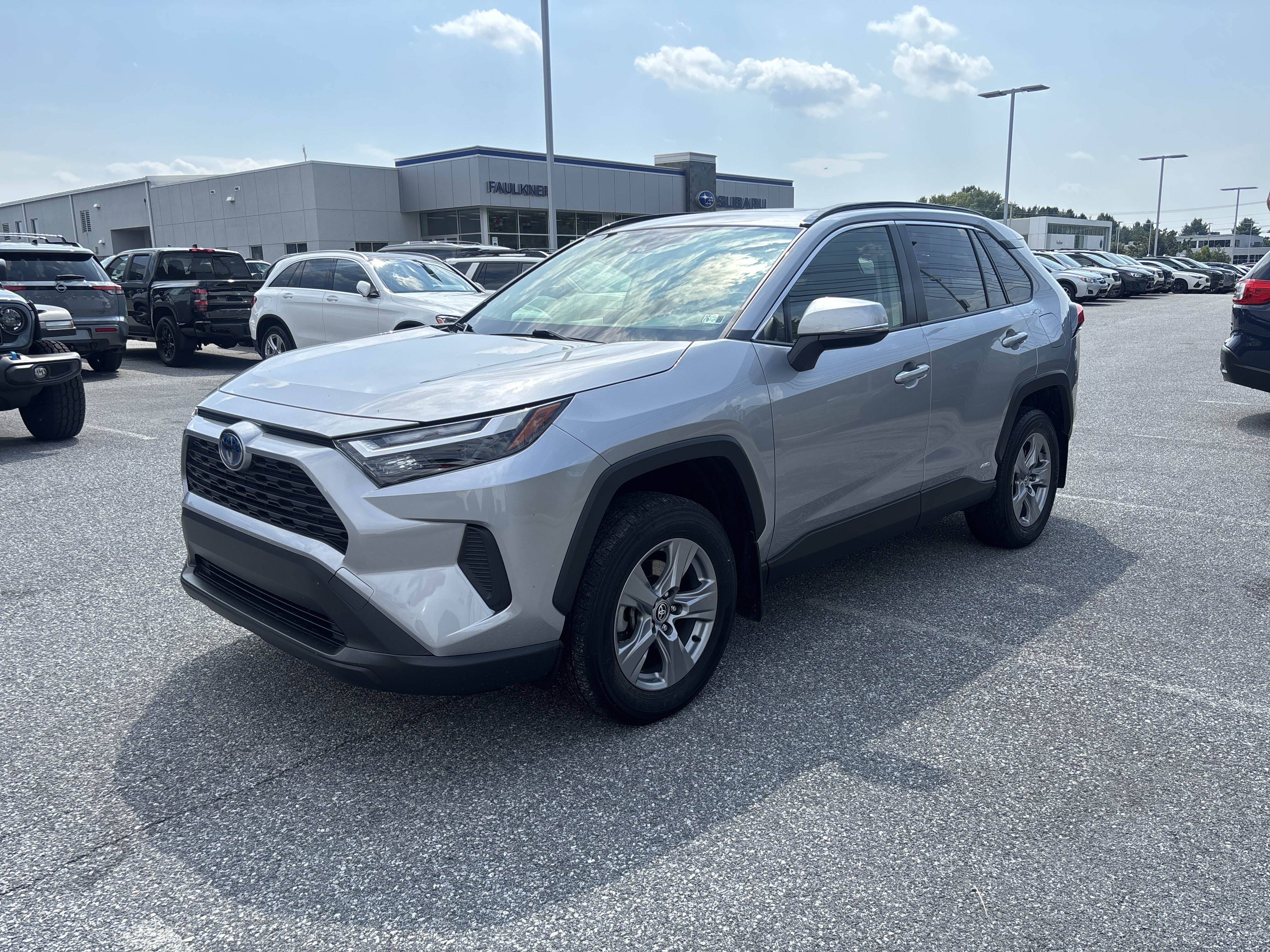 Used 2023 Toyota RAV4 XLE w/ Convenience Package AWD/4WD image 17