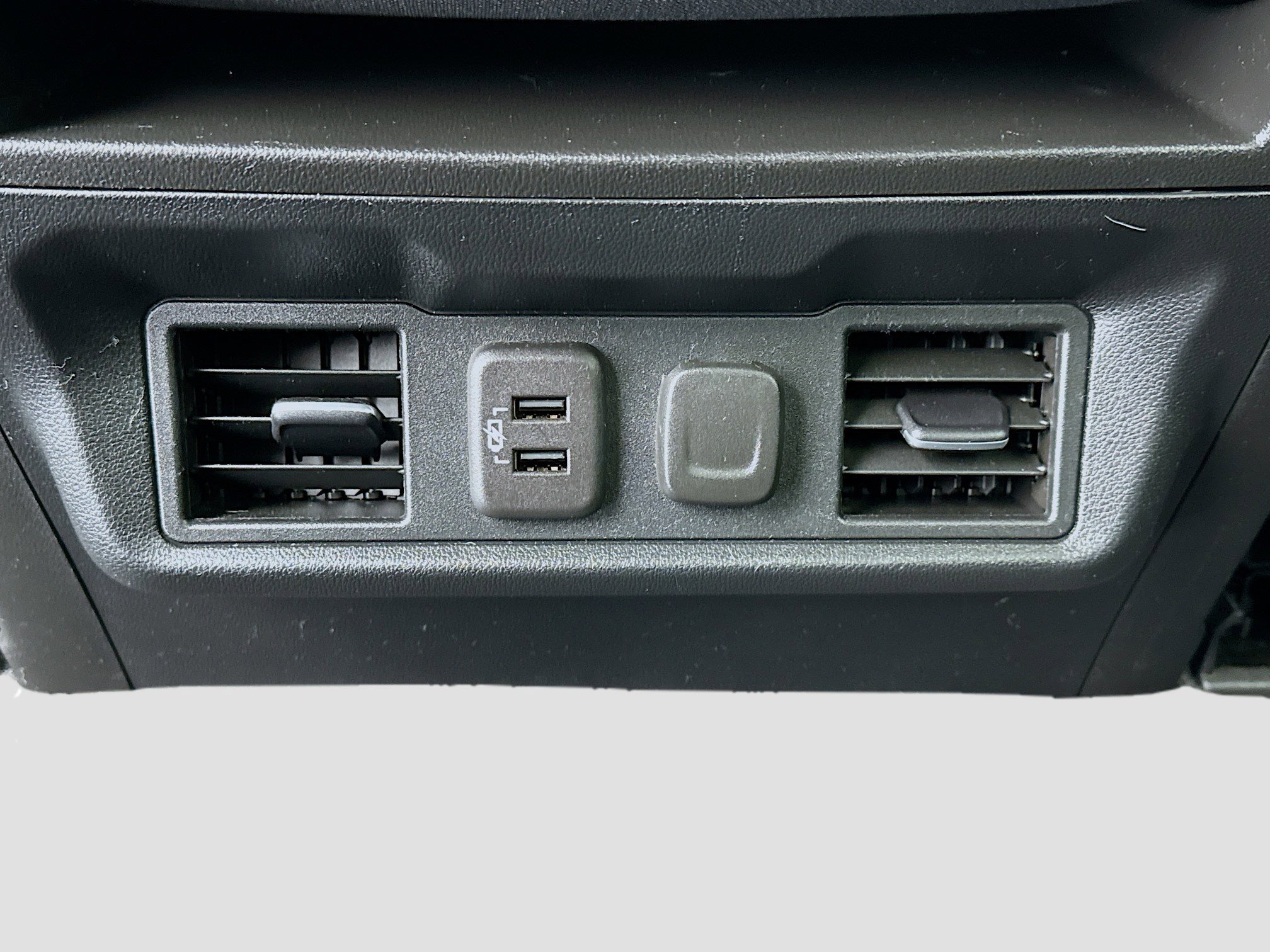Used 2020 Chevrolet Silverado 1500 LT w/ All-Star Edition RWD image 16