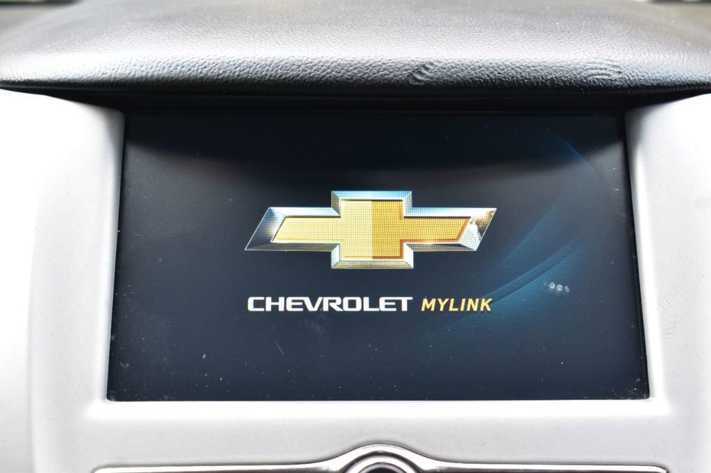 Used 2017 Chevrolet Cruze LS image 28