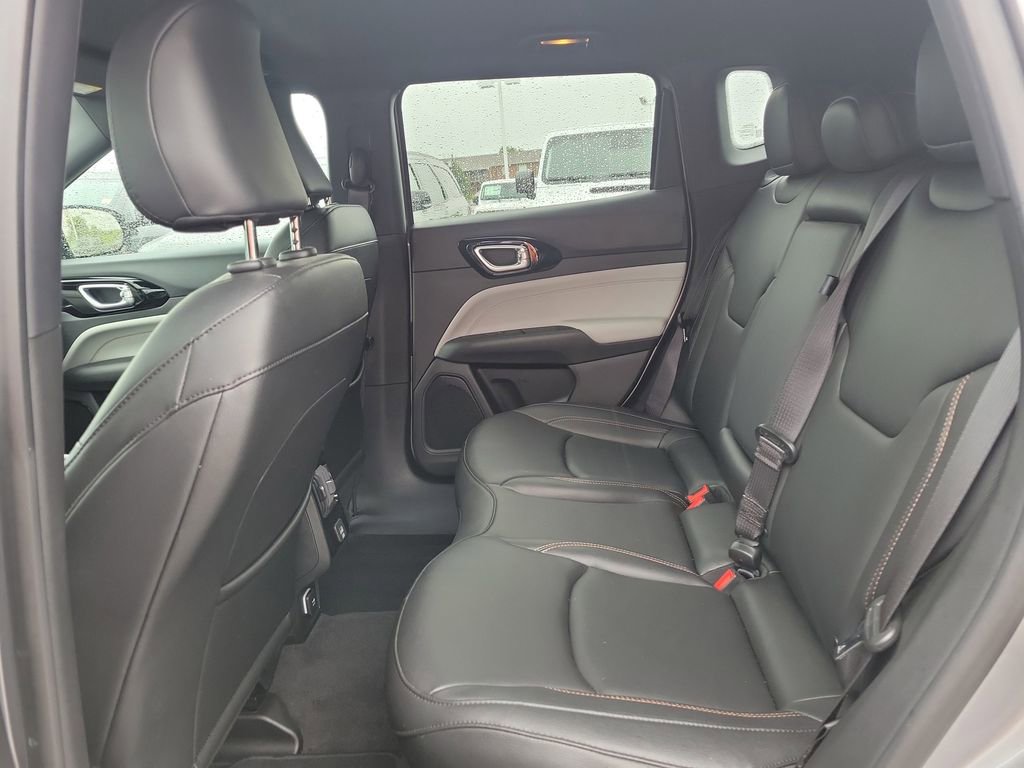 Used 2024 Jeep Compass Limited AWD/4WD image 10