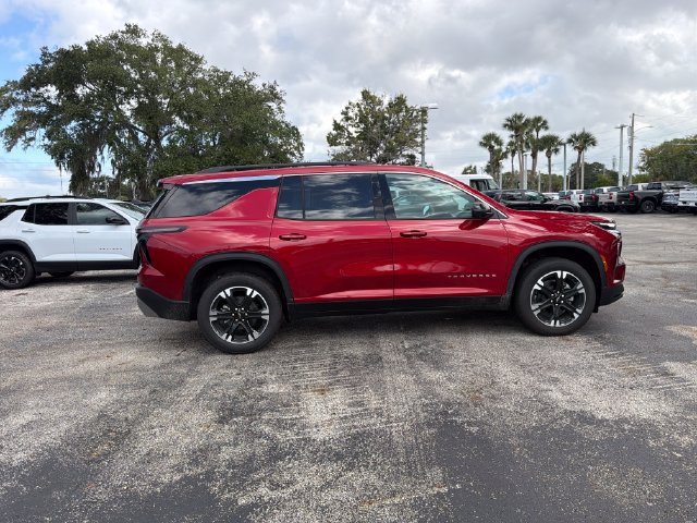 New 2027 Chevrolet Traverse LT w/ Sun and Wheel Package FWD image 14