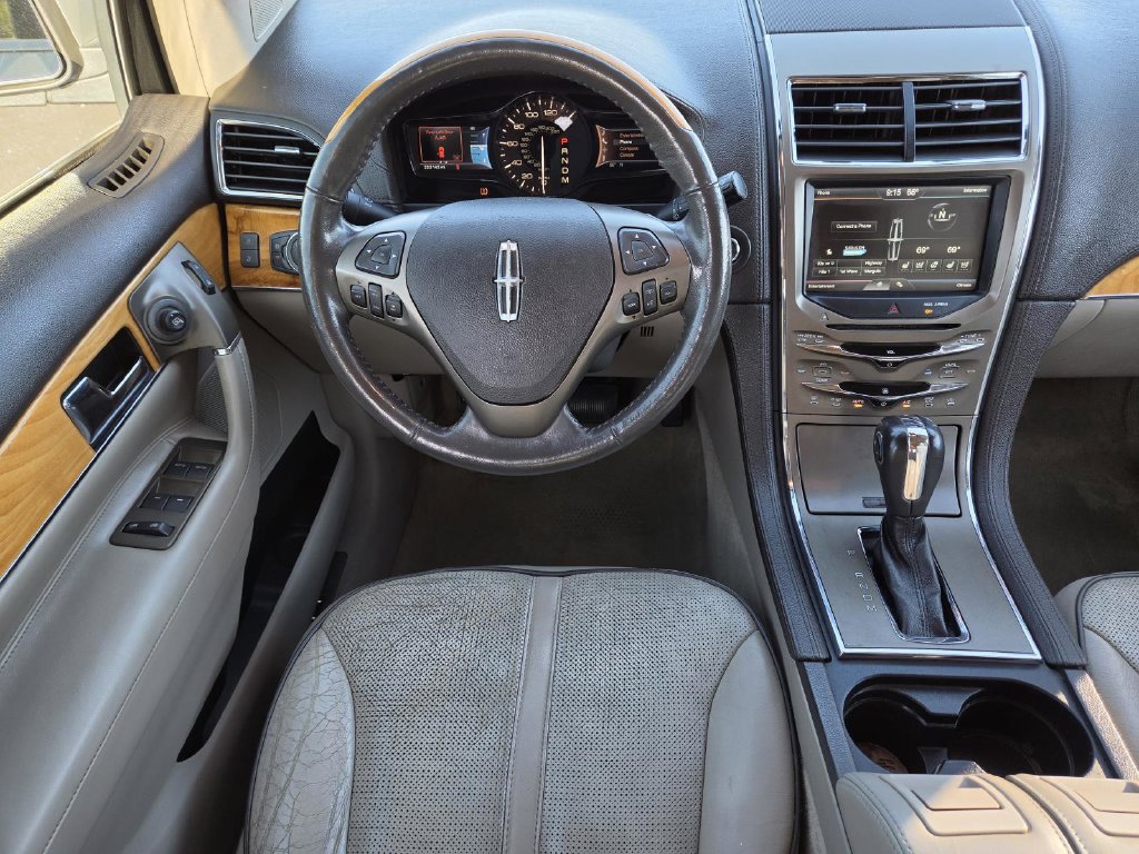 Used 2011 Lincoln MKX 2WD w/ 101A Rapid Spec Order Code image 23