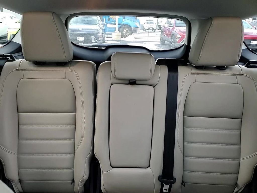 Used 2019 Ford Escape Titanium image 23