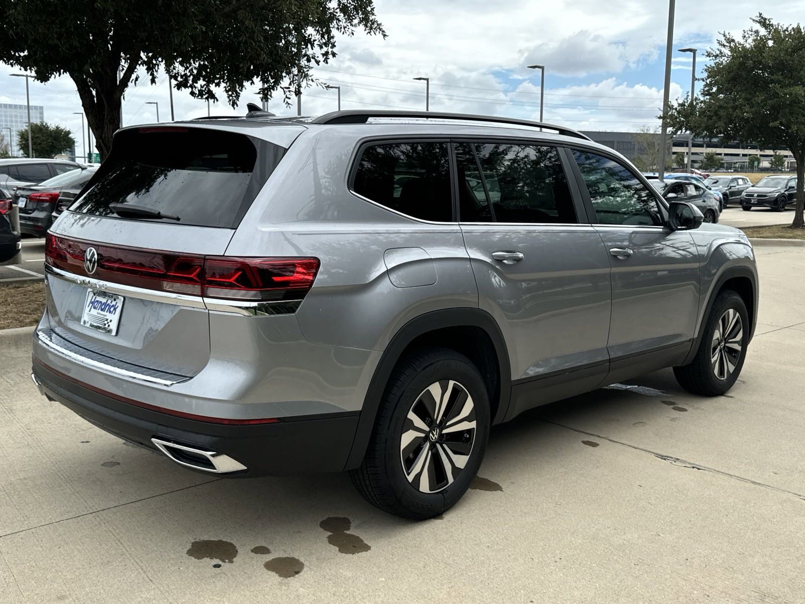 Certified 2026 Volkswagen Atlas SE image 5