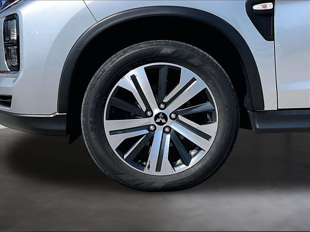 Used 2022 Mitsubishi Outlander Sport ES AWD/4WD image 9