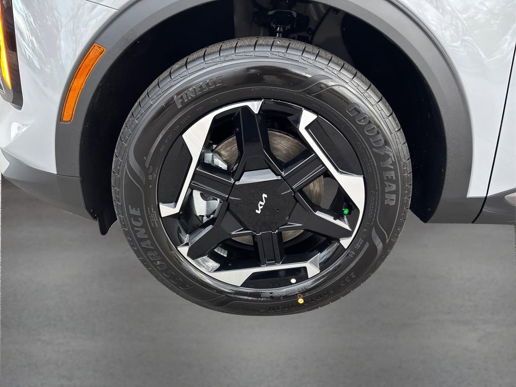 New 2026 Kia Sportage S image 12