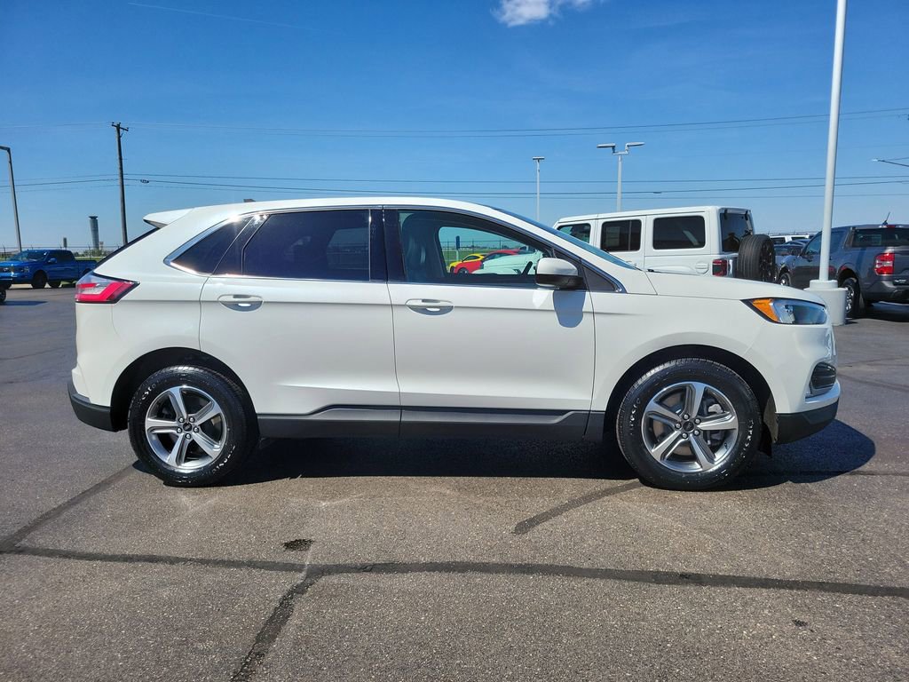 Certified 2023 Ford Edge SEL w/ Convenience Package AWD/4WD image 3