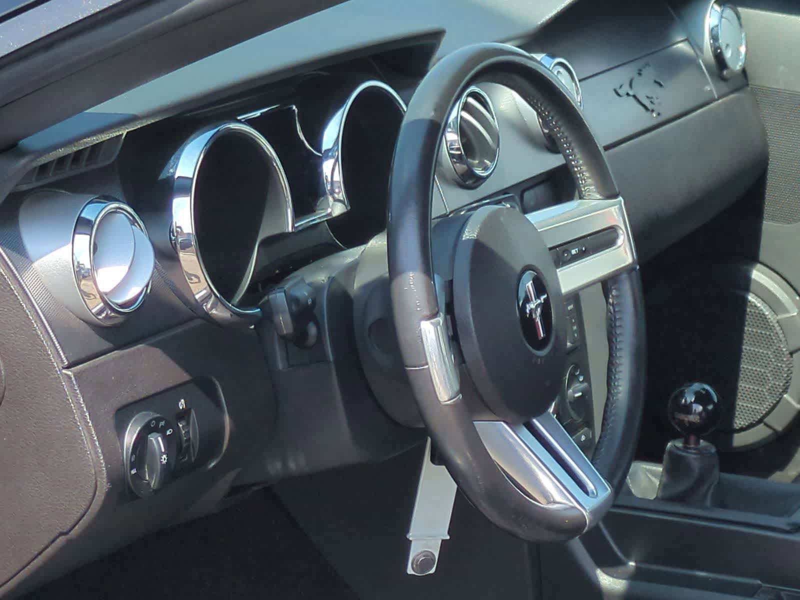 Used 2008 Ford Mustang GT Premium RWD image 10