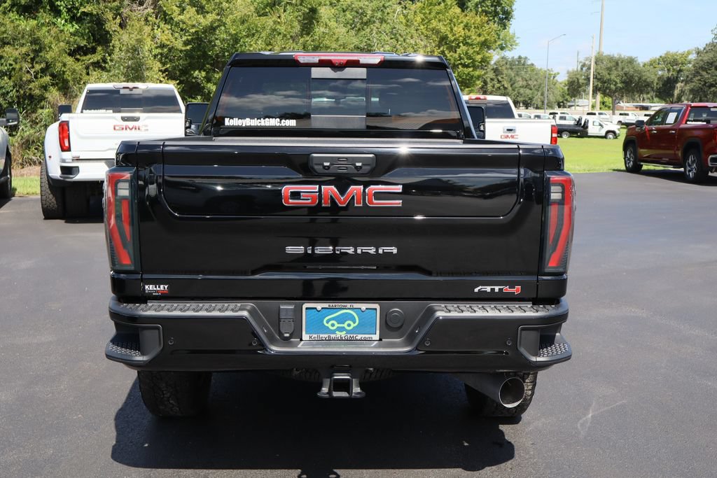 Certified 2025 GMC Sierra 2500 AT4 w/ AT4 Premium Plus Package AWD/4WD image 8