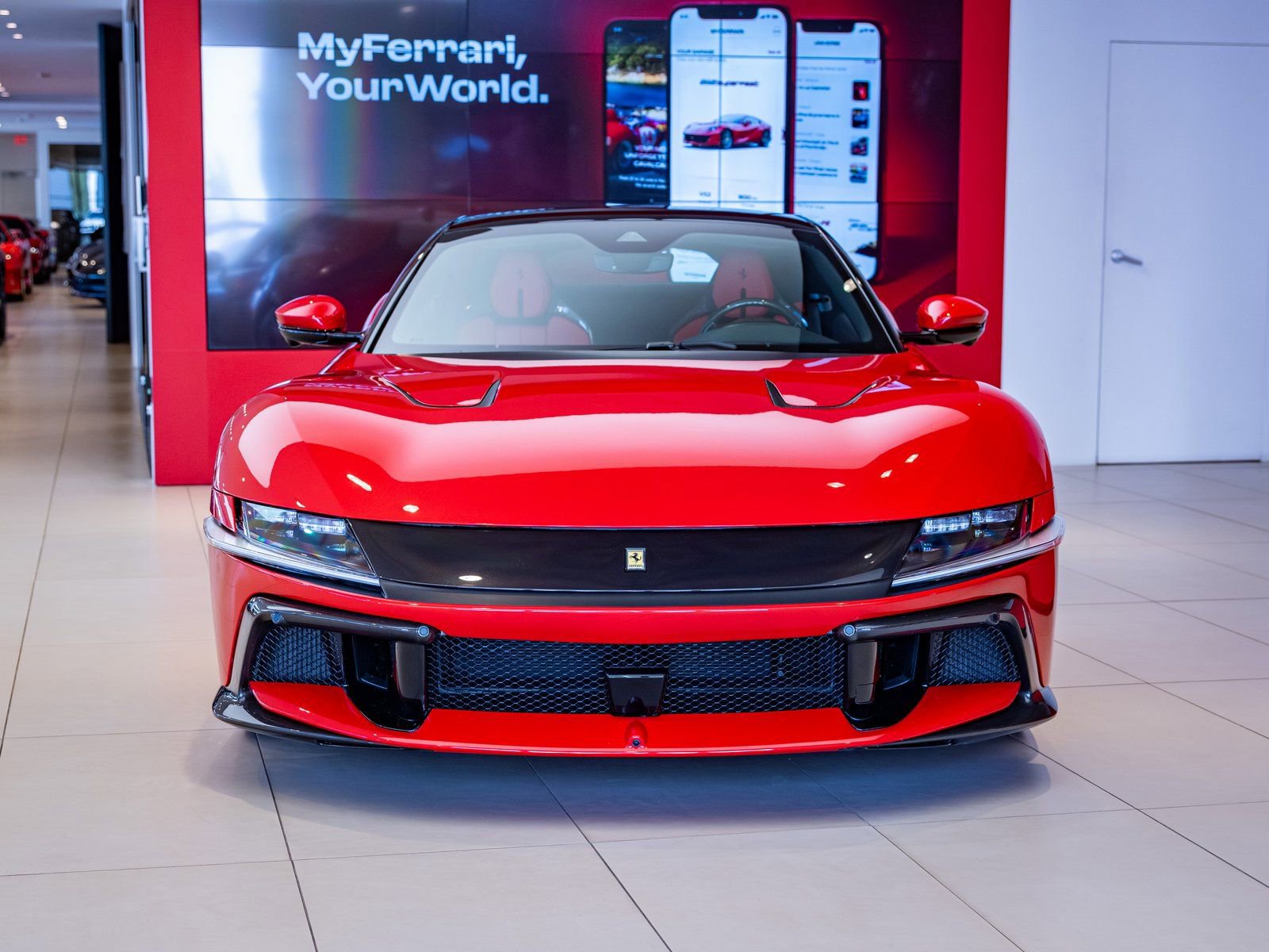 Certified 2025 Ferrari 12Cilindri RWD image 2