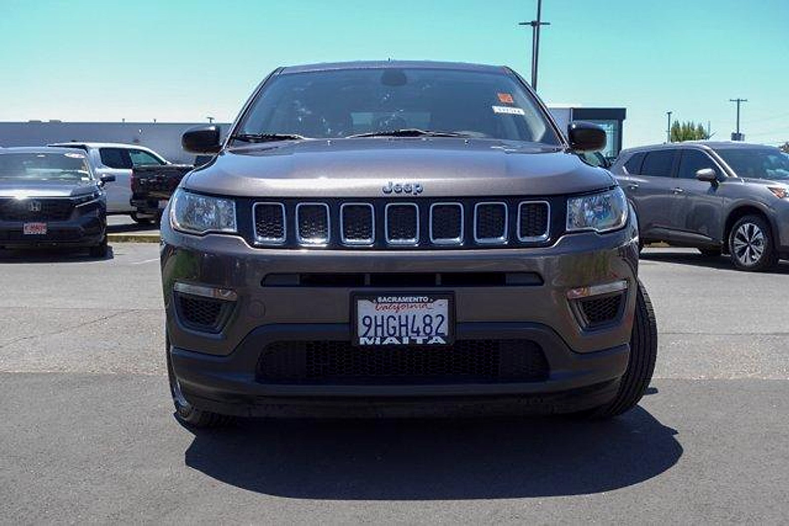 Used 2019 Jeep Compass Sport FWD image 3