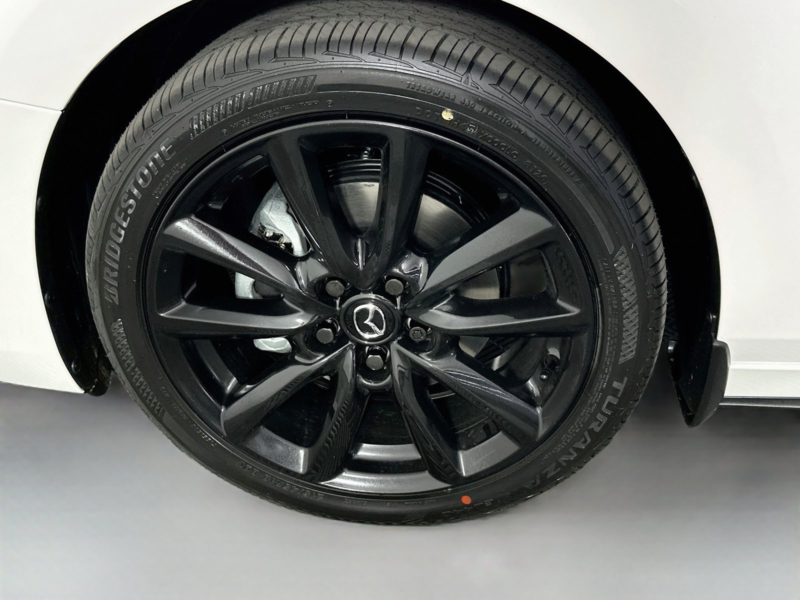 New 2026 MAZDA MAZDA3 Carbon AWD/4WD image 31