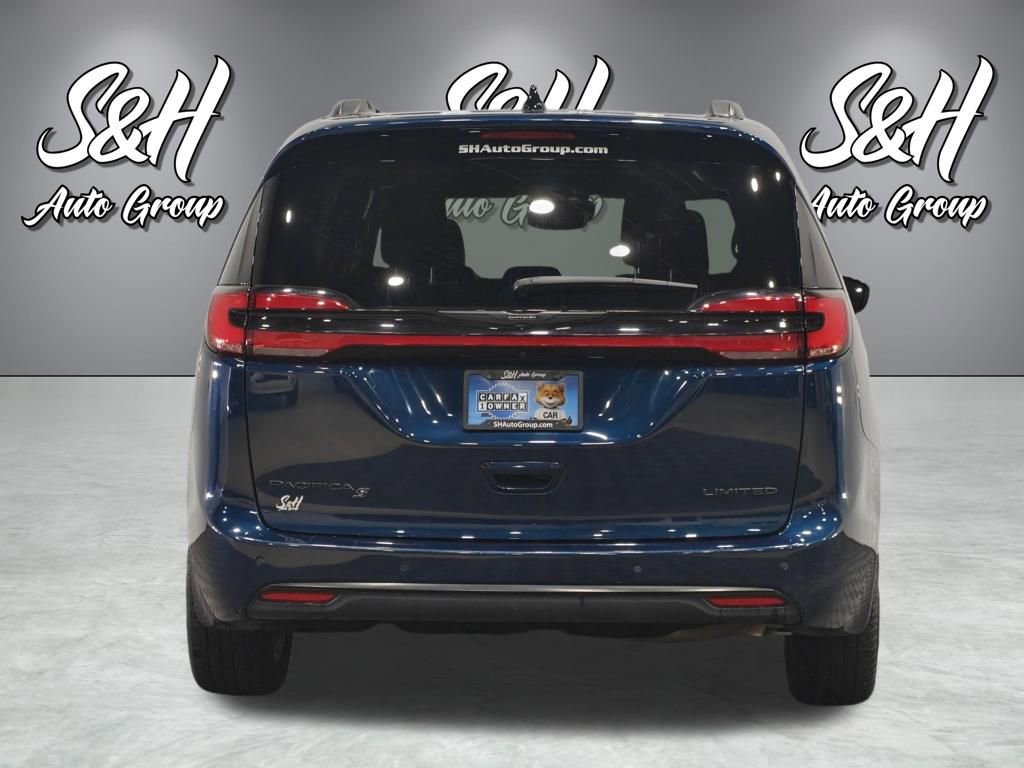 Used 2025 Chrysler Pacifica Limited image 21