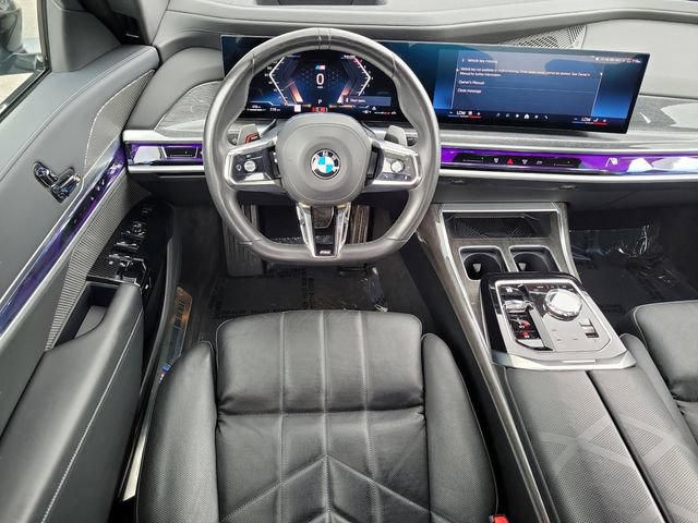 Used 2025 BMW 740i RWD image 17