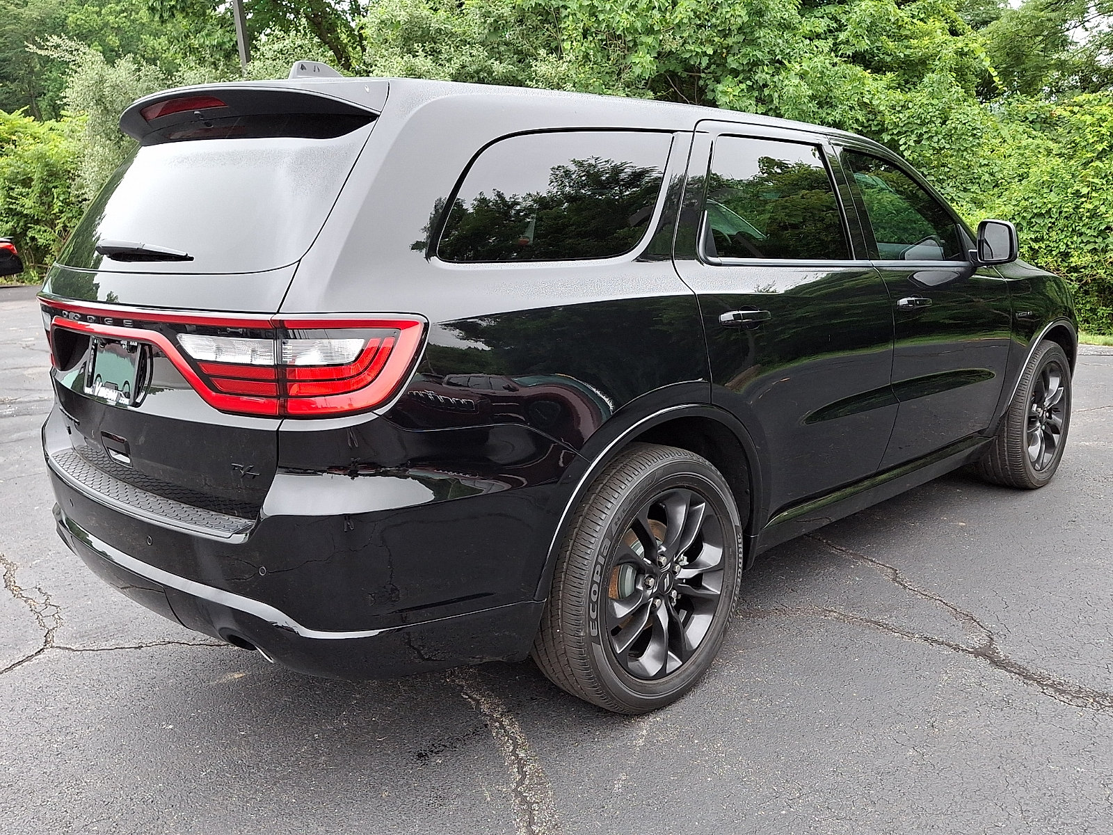 Certified 2022 Dodge Durango R/T w/ Blacktop Package AWD/4WD image 6