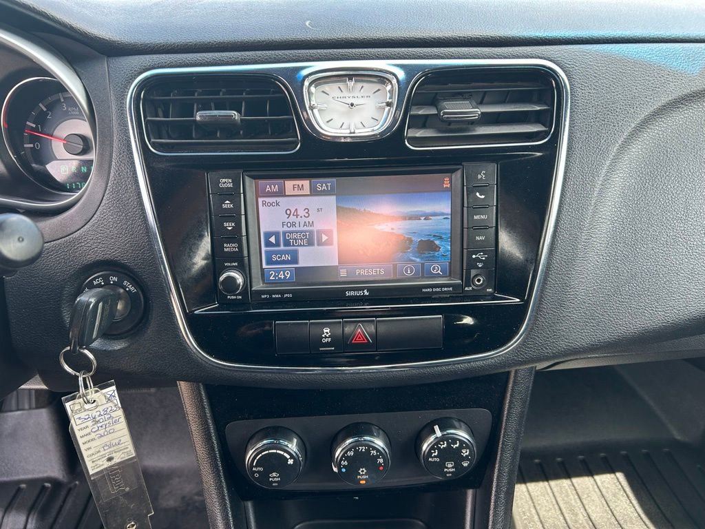 Used 2012 Chrysler 200 Touring w/ Sun/Sound Group image 19