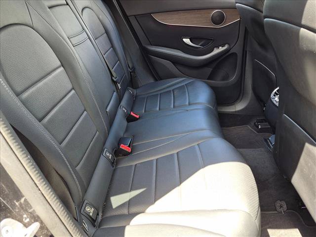 Used 2020 Mercedes-Benz GLC 300 image 17