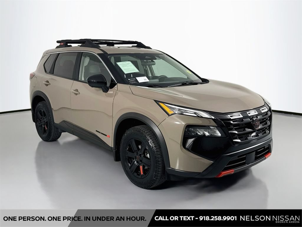 Certified 2025 Nissan Rogue SV AWD/4WD image 3