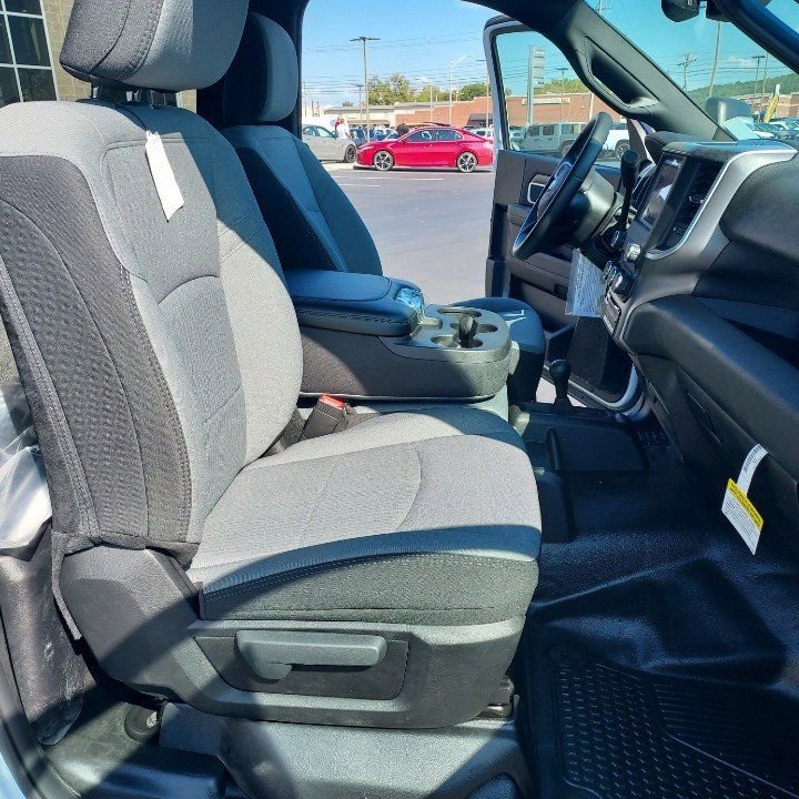 New 2024 RAM 5500 SLT w/ Quick Order Package 2YG SLT AWD/4WD image 4