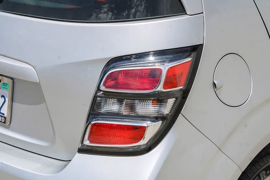 Used 2020 Chevrolet Sonic LT FWD image 10