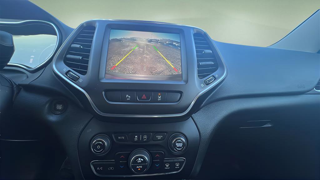 Used 2021 Jeep Cherokee Trailhawk w/ Premium Leather Package image 22