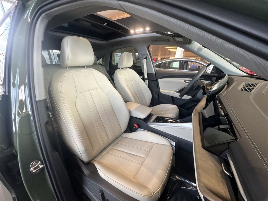 New 2025 Audi Q5 Premium Plus image 27