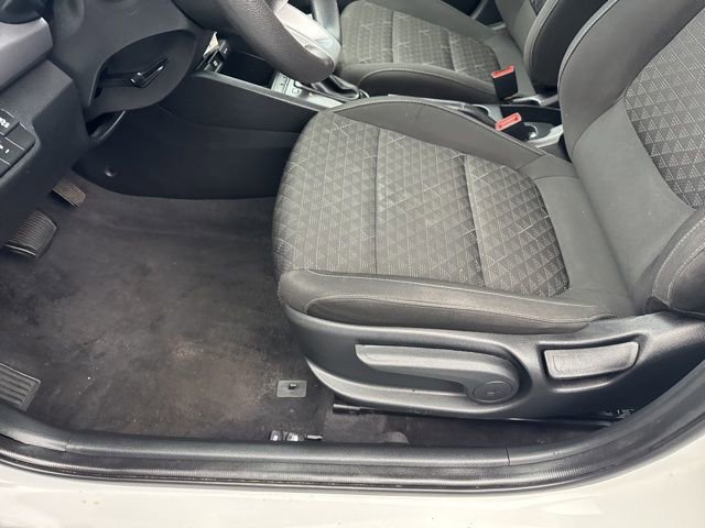 Used 2023 Kia Rio LX image 32