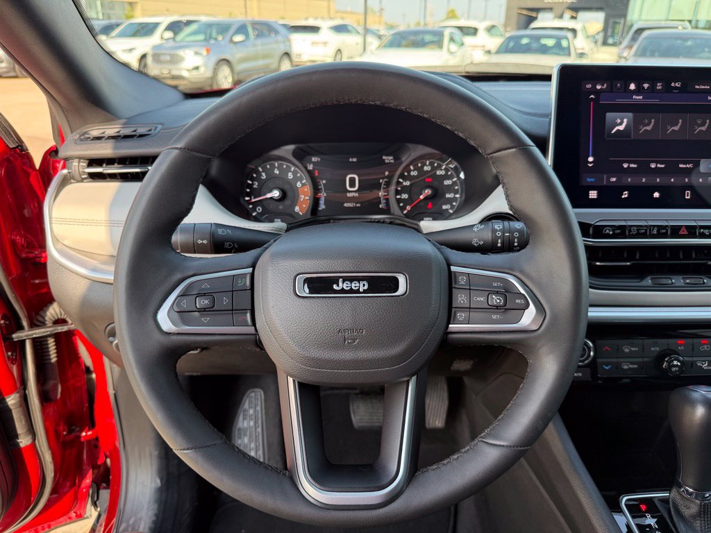 Used 2025 Jeep Compass Limited AWD/4WD image 14
