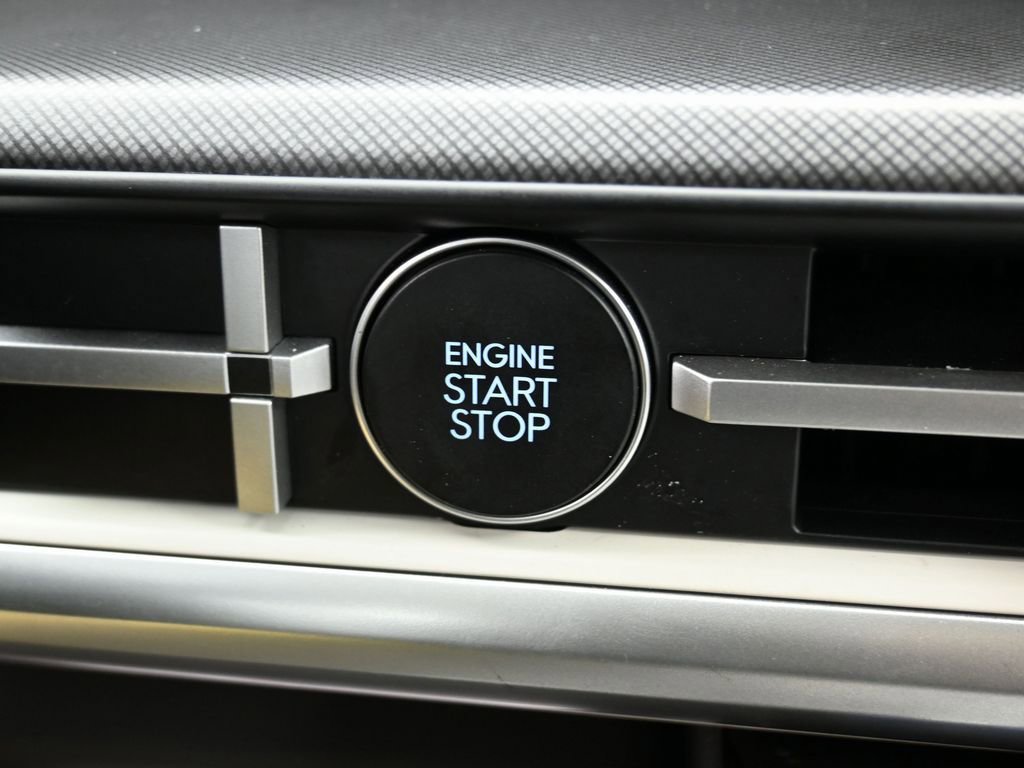 Used 2025 Hyundai Santa Fe SE image 23