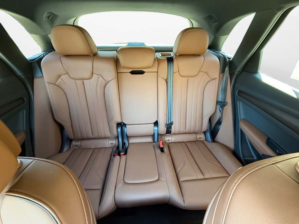 Used 2025 Audi Q5 2.0T Premium Plus w/ Premium Plus Package image 12