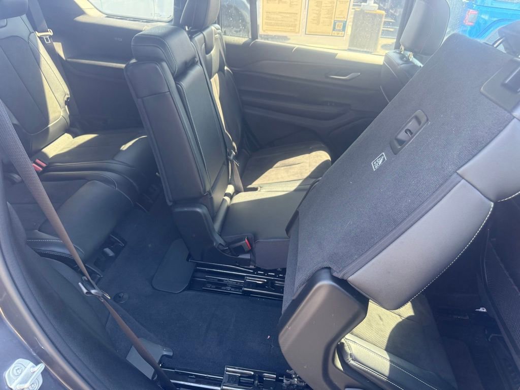 Used 2024 Jeep Grand Cherokee L Altitude AWD/4WD image 49