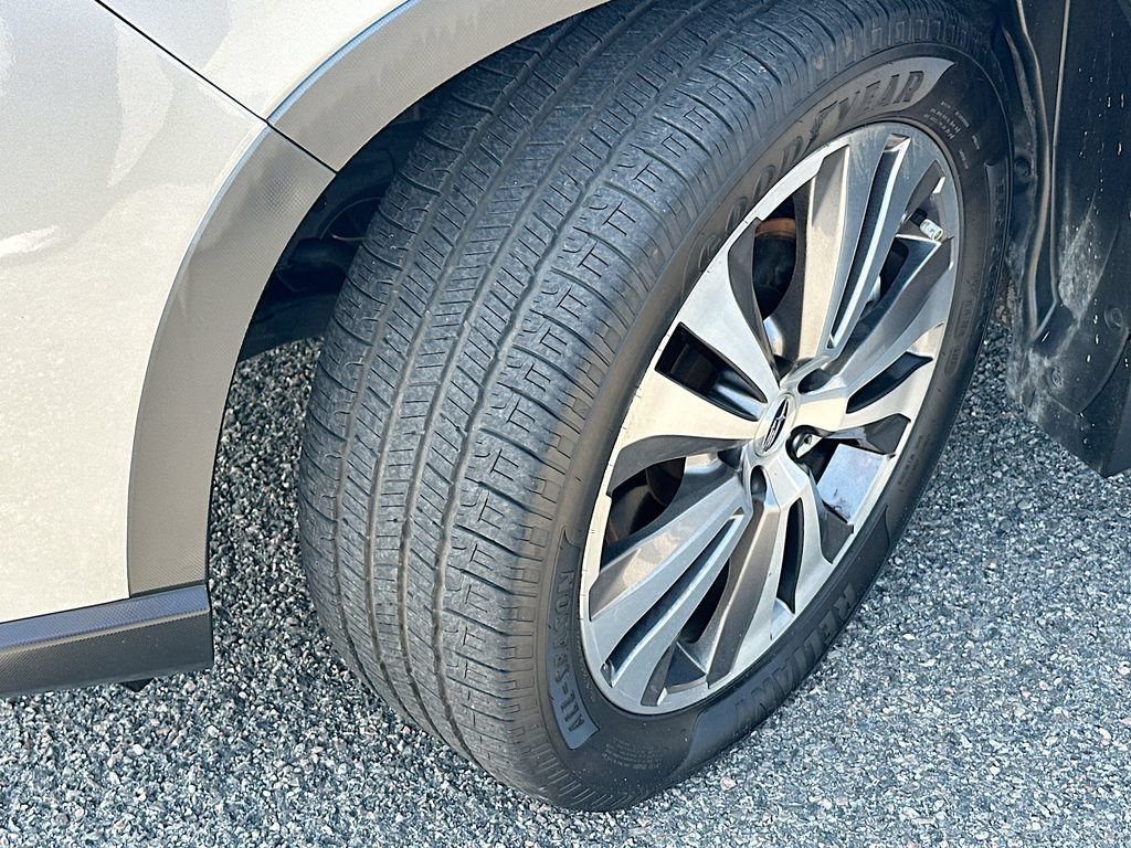 Used 2022 Subaru Ascent Touring w/ Popular Package #2A AWD/4WD image 25