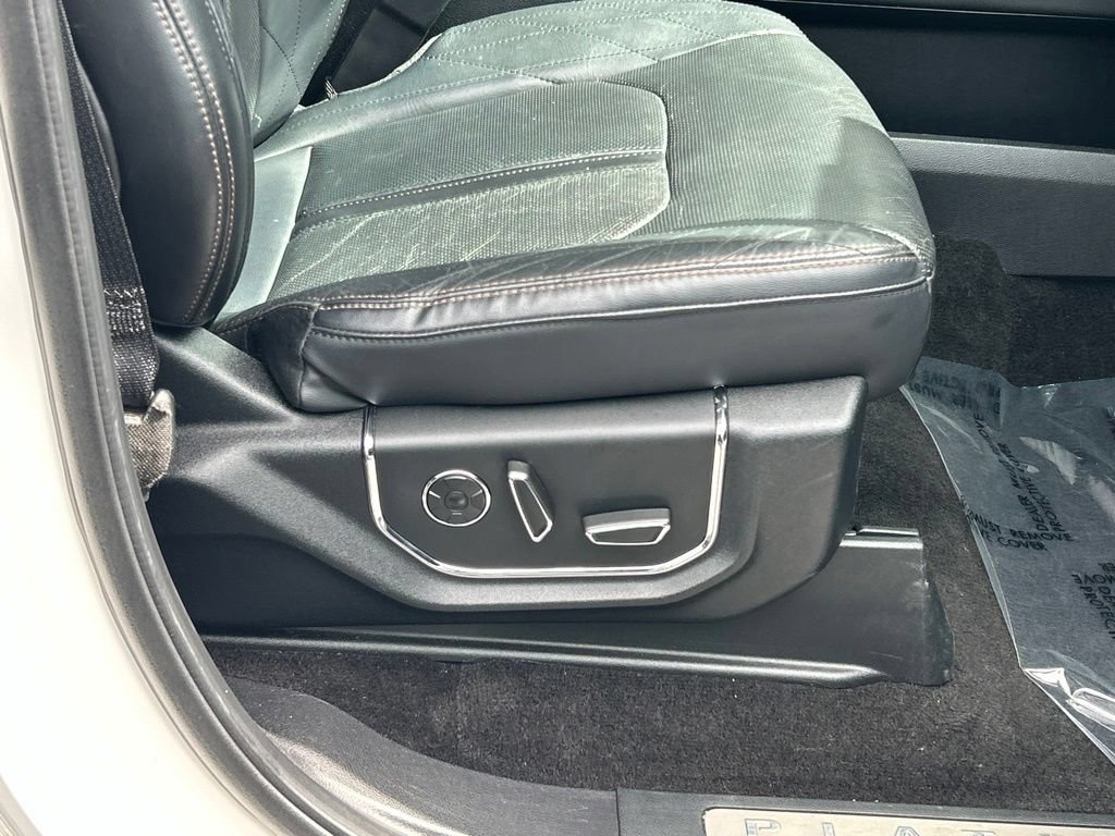 Used 2019 Ford Expedition Platinum RWD image 40